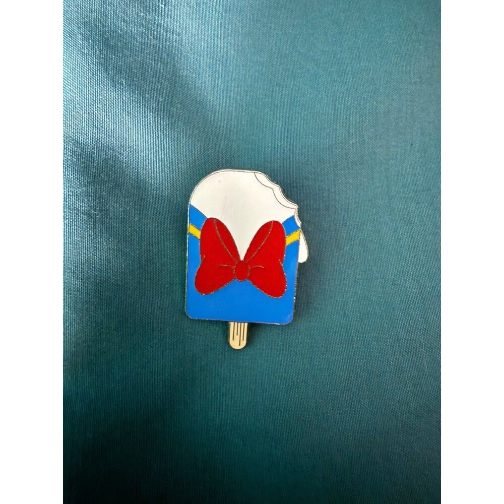 Donald Duck Popsicle Collection Food Individual Disney Park Trading Pin